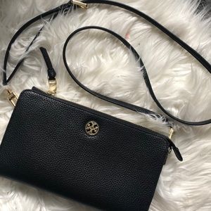 Tory Burch leather zip/ Crossbody & clutch
